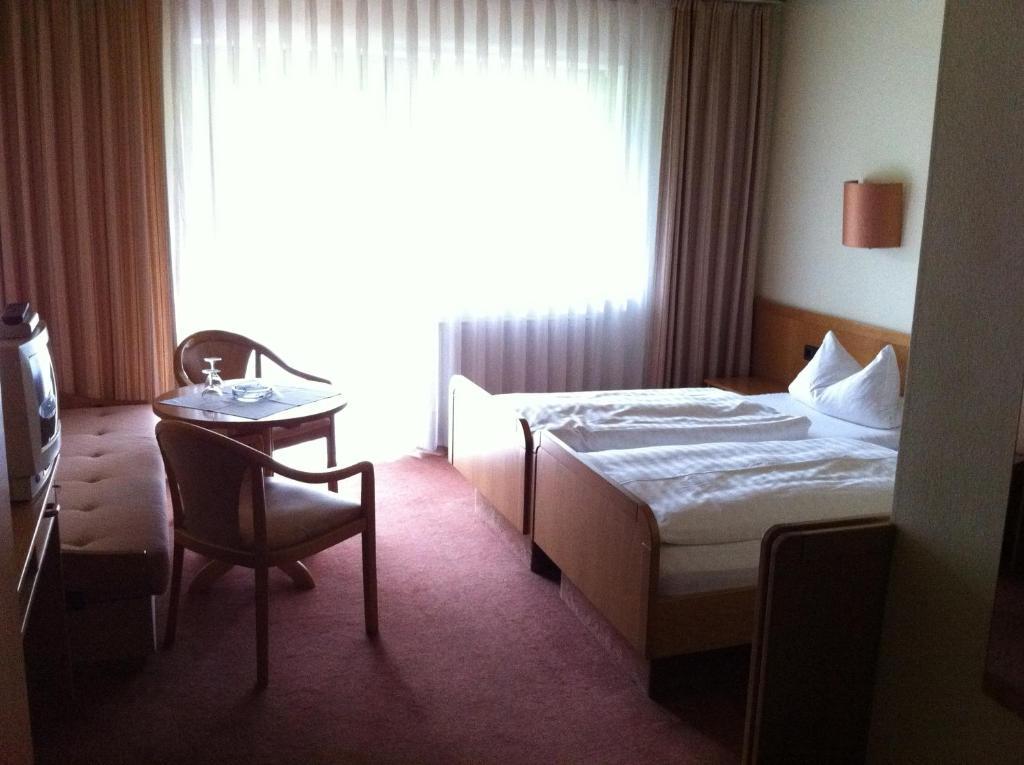 Hotel Bacchusstube Garni Goldbach  Δωμάτιο φωτογραφία