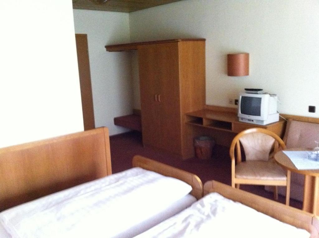 Hotel Bacchusstube Garni Goldbach  Δωμάτιο φωτογραφία