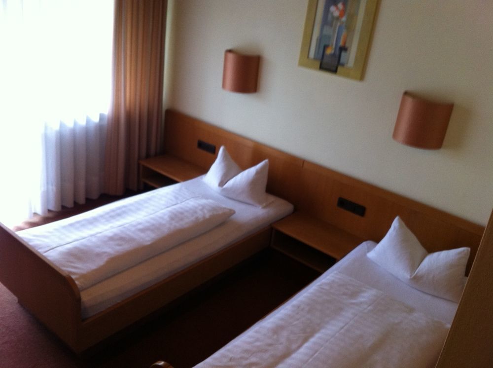 Hotel Bacchusstube Garni Goldbach  Εξωτερικό φωτογραφία